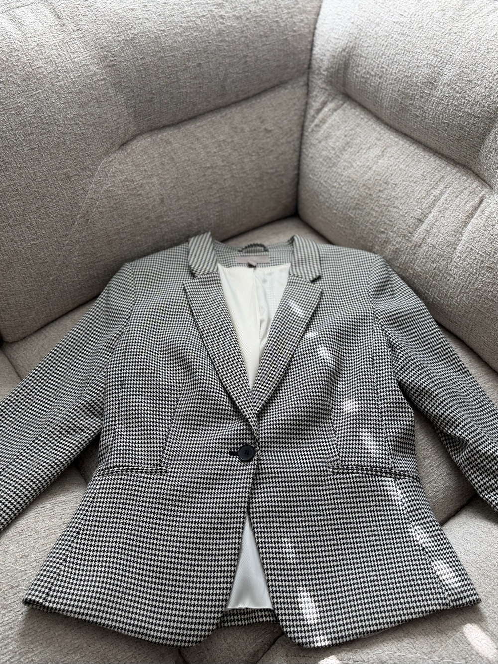 H&M Black and White Houndstooth Single-Button Blazer